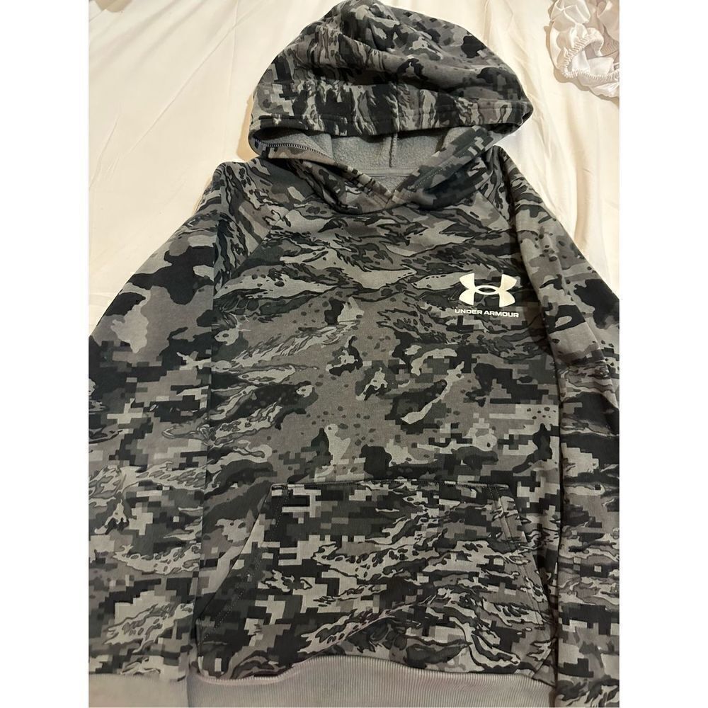 Under Armour boys hoodie sweatshirt size YMD